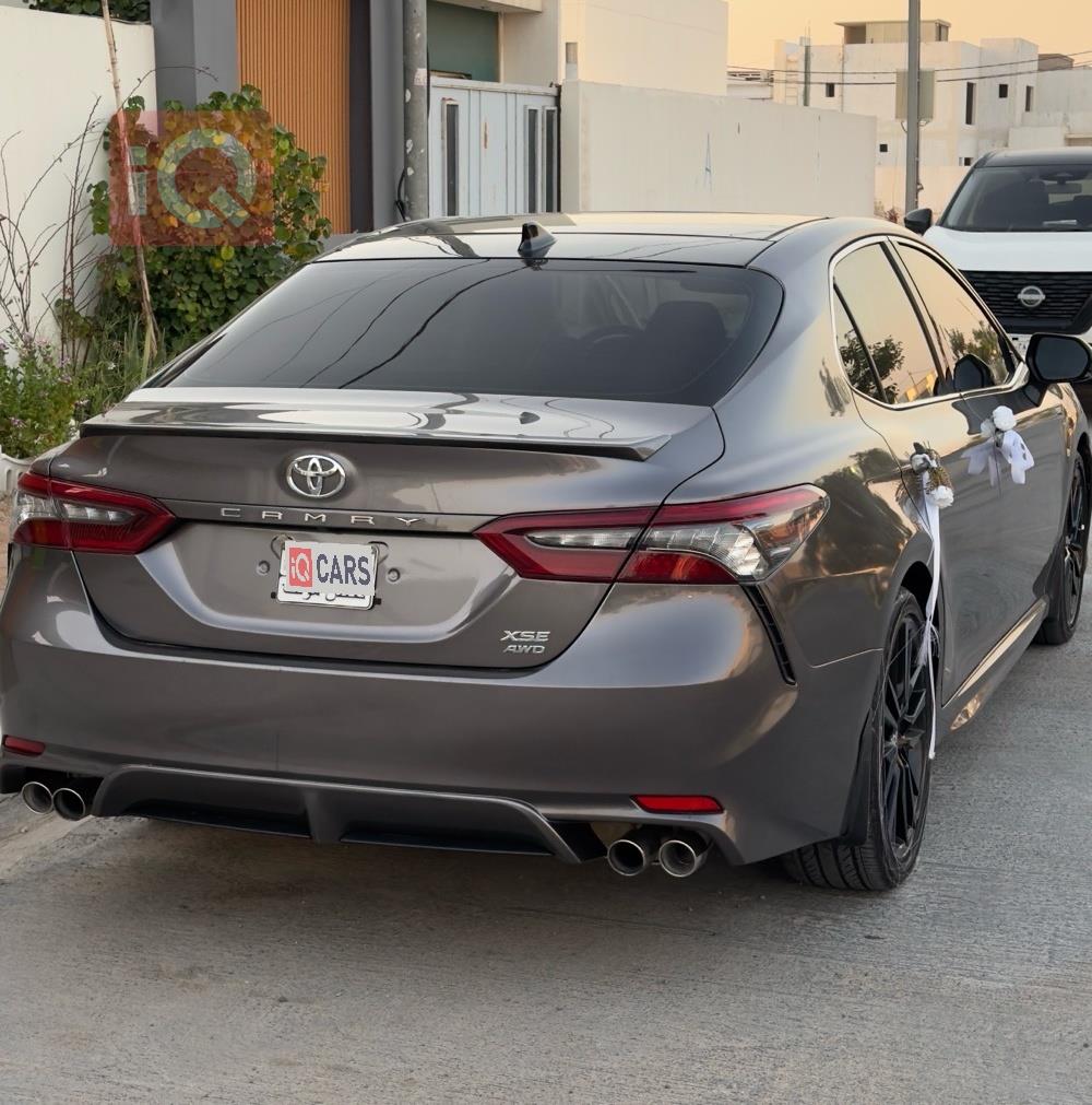 تۆیۆتا کامری